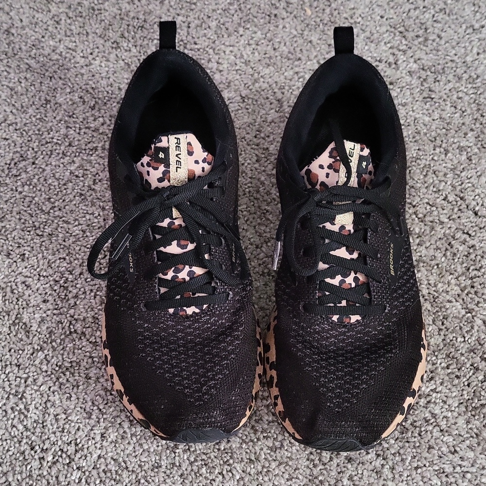 Womens Revel 4 Brooks